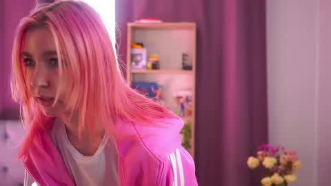 Emi and Ohpi online show from April 2026 09:51:02 AM