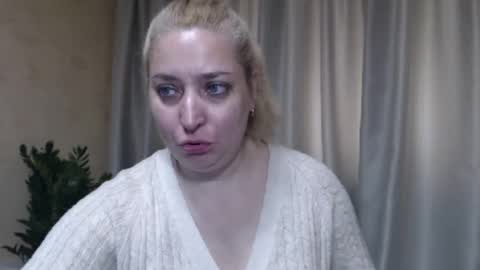 Snapshot of ohsweetiren chatting on May 2026 07:03:01 AM Iren online show from May 2026 07:03:01 AM