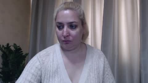 Snapshot of ohsweetiren chatting on May 2026 05:48:01 AM Iren online show from May 2026 05:48:01 AM