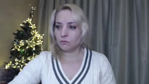 Mari online show from December 2024 03:02:01 PM