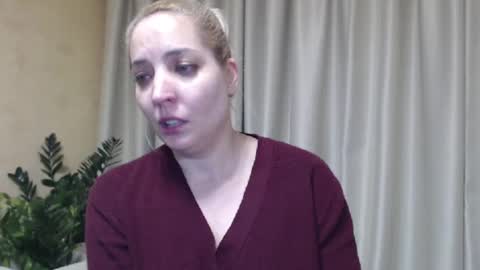 Mari online show from January 2025 06:21:01 PM