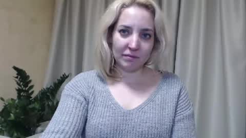 Mari online show from February 2025 08:58:02 PM