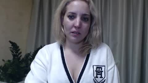 Mari online show from March 2025 02:23:02 PM