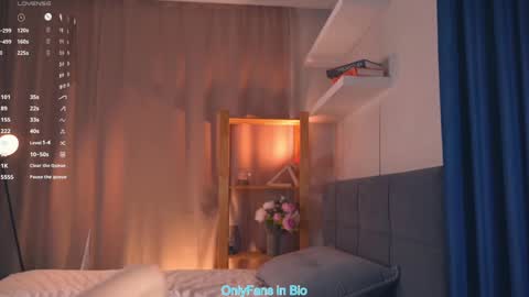 Henrietta or Rita online show from November 2025 06:54:01 PM