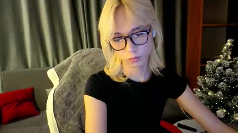 Snapshot of okerriella chatting on January 2026 01:25:02 PM Ami online show from January 2026 01:25:02 PM