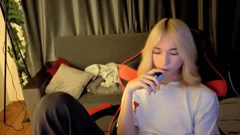 Snapshot of okerriella chatting on January 2026 01:57:02 PM Ami online show from January 2026 01:57:02 PM