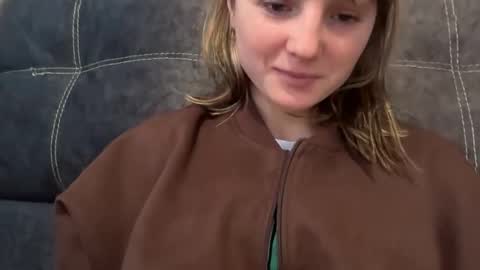 Oktavia7777 online show from March 2026 07:25:02 AM