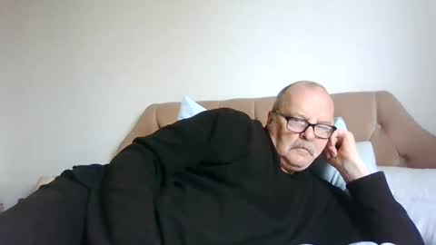 old_fkrr_ online show from October 2025 10:02:01 AM