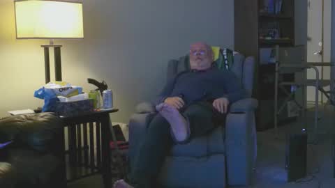 Snapshot of old_guy111 chatting on January 2026 04:37:02 AM old_guy111 online show from January 2026 04:37:02 AM