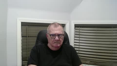 Snapshot of oldguybigd chatting on September 2025 03:53:01 AM oldguybigd online show from September 2025 03:53:01 AM