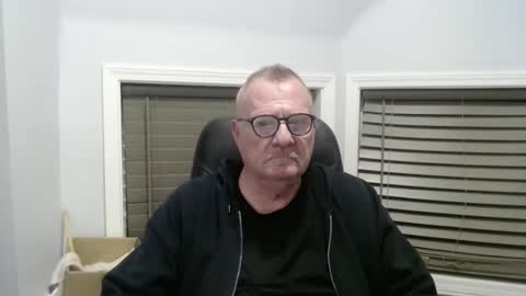 Snapshot of oldguybigd chatting on October 2025 04:35:02 AM oldguybigd online show from October 2025 04:35:02 AM