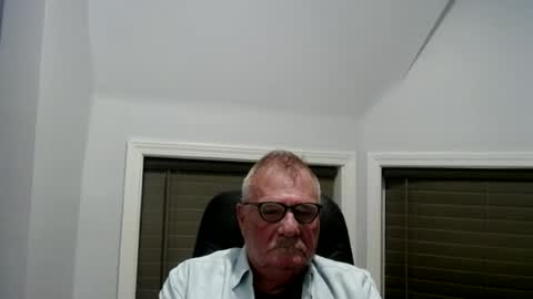 oldguybigd online show from July 2026 05:02:02 AM