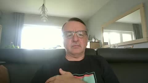 oldtimer160162493 online show from June 2026 12:38:02 PM