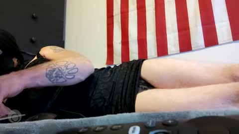 Laura online show from October 2025 04:20:02 AM