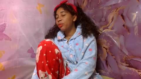 olinaa online show from July 2026 05:46:02 AM