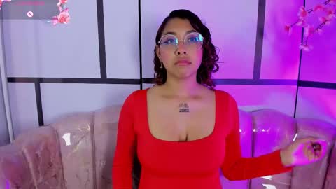 Snapshot of olivejoness_ chatting on October 2025 03:53:01 AM olive online show from October 2025 03:53:01 AM