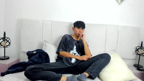 Oliver21zk online show from March 2026 09:54:01 PM