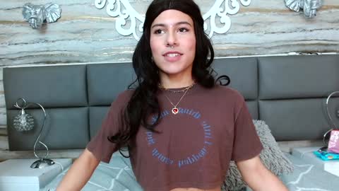 Snapshot of oliver__brown chatting on January 2025 10:50:02 PM Oliver online show from January 2025 10:50:02 PM