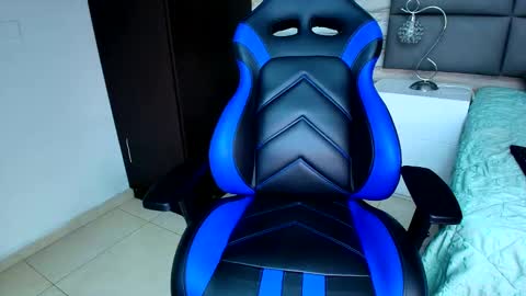 Snapshot of oliver__brown chatting on January 2025 08:26:01 PM Oliver online show from January 2025 08:26:01 PM