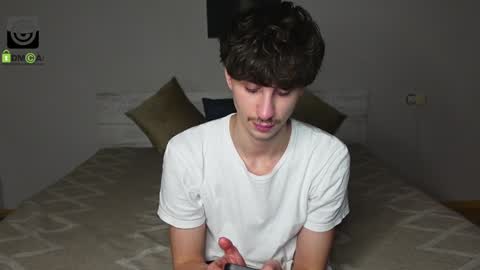 Oliver  Kaen online show from December 2024 04:09:01 PM