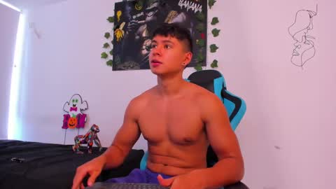 Snapshot of oliver_bray chatting on January 2025 04:16:02 PM Oliver bray online show from January 2025 04:16:02 PM