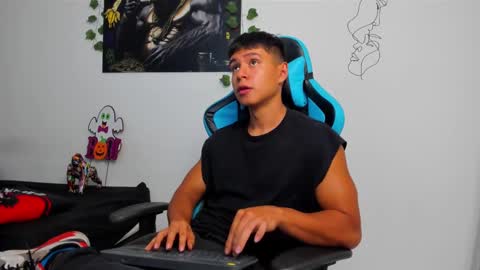 Snapshot of oliver_bray chatting on February 2025 12:19:01 AM Oliver bray online show from February 2025 12:19:01 AM