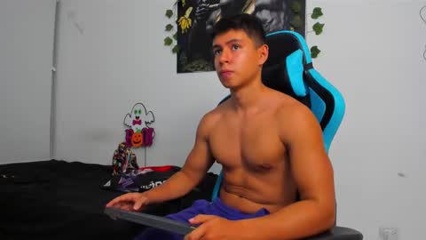 Snapshot of oliver_bray chatting on February 2025 01:31:01 AM Oliver bray online show from February 2025 01:31:01 AM