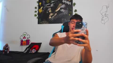 Snapshot of oliver_bray chatting on February 2025 03:31:02 PM Oliver bray online show from February 2025 03:31:02 PM