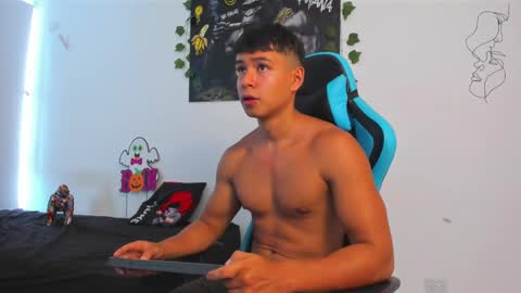 Snapshot of oliver_bray chatting on February 2025 05:24:01 PM Oliver bray online show from February 2025 05:24:01 PM