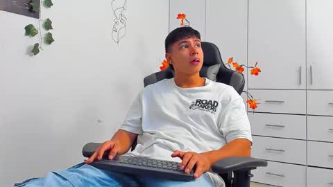 Oliver bray online show from January 2026 04:20:02 PM