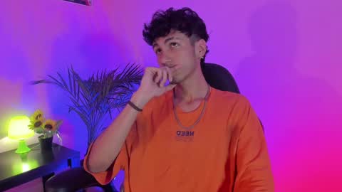 Oliver fast online show from December 2024 06:26:01 AM