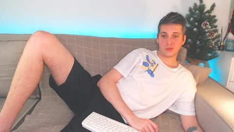 Oliver online show from January 2025 06:52:01 PM