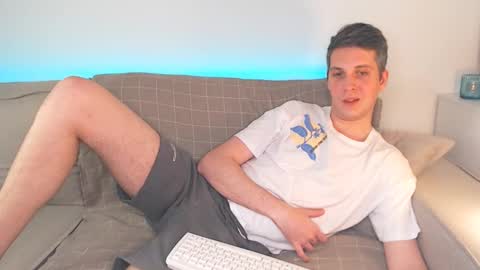 Oliver online show from February 2025 06:37:02 PM