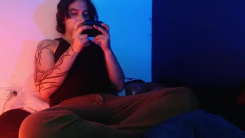 Snapshot of oliver_laid_2023 chatting on December 2024 07:50:01 AM oliver_laid_2023 online show from December 2024 07:50:01 AM