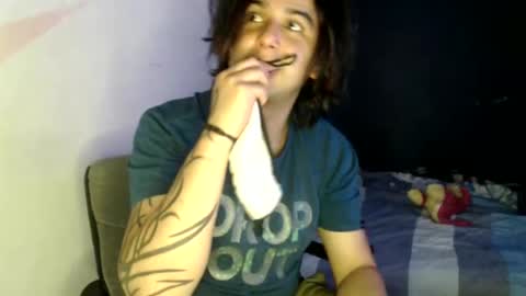 Snapshot of oliver_laid_2023 chatting on February 2025 10:59:01 PM oliver_laid_2023 online show from February 2025 10:59:01 PM