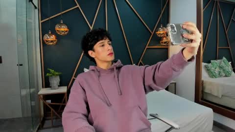  OLIVER  online show from April 2026 01:11:01 PM