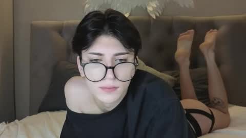 Snapshot of oliver_star_boy chatting on January 2026 11:40:01 PM oliver online show from January 2026 11:40:01 PM