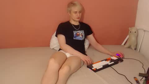 Oliver online show from March 2026 12:18:01 AM