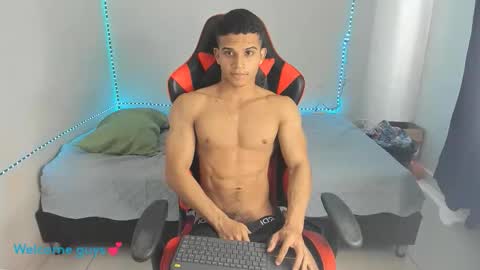 Snapshot of oliver_thompsson chatting on January 2026 07:41:01 PM oliver thompsson online show from January 2026 07:41:01 PM