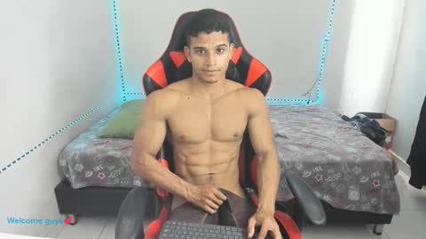 Snapshot of oliver_thompsson chatting on February 2026 02:17:02 PM oliver thompsson online show from February 2026 02:17:02 PM