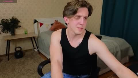 Oliver Evans online show from October 2025 12:21:02 AM