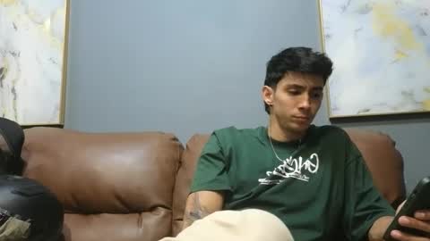 Oliver bennet online show from December 2024 11:14:01 PM