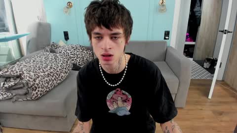 Snapshot of oliverrgroove chatting on December 2024 07:24:02 AM oliverrgroove online show from December 2024 07:24:02 AM