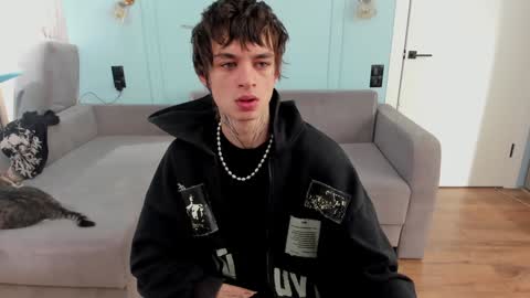 Snapshot of oliverrgroove chatting on December 2024 08:26:02 AM oliverrgroove online show from December 2024 08:26:02 AM