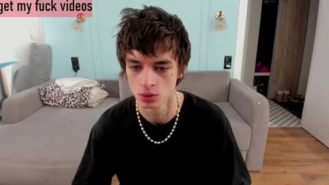 Snapshot of oliverrgroove chatting on December 2024 07:59:02 AM oliverrgroove online show from December 2024 07:59:02 AM