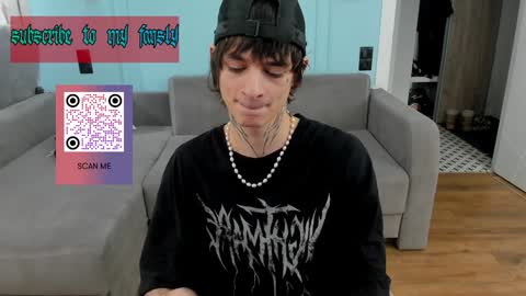 Snapshot of oliverrgroove chatting on February 2025 03:42:01 PM oliverrgroove online show from February 2025 03:42:01 PM