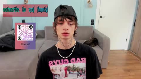 Snapshot of oliverrgroove chatting on February 2025 03:27:01 PM oliverrgroove online show from February 2025 03:27:01 PM