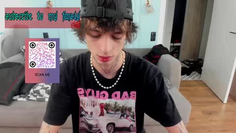 Snapshot of oliverrgroove chatting on February 2025 04:17:02 PM oliverrgroove online show from February 2025 04:17:02 PM