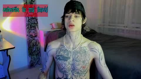 Snapshot of oliverrgroove chatting on March 2025 03:48:02 PM oliverrgroove online show from March 2025 03:48:02 PM