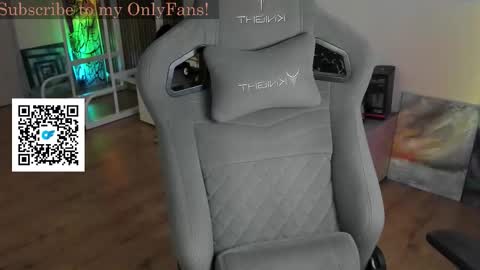 Snapshot of oliverrgroove chatting on September 2025 02:17:02 PM oliverrgroove online show from September 2025 02:17:02 PM